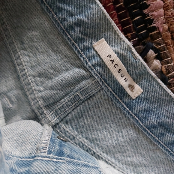 Pacsun Moon & Stars Astrology Lightwash Cut-Off Denim Short Shorts Womens 26 - Picture 12 of 13